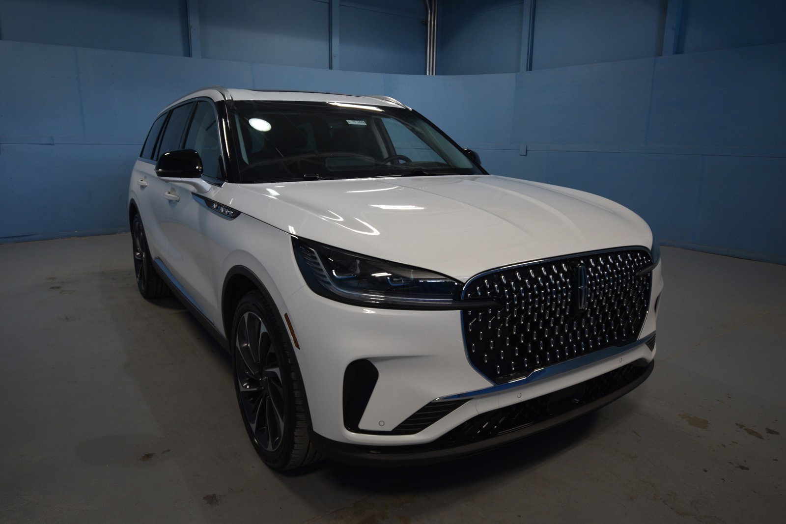 2025 Lincoln Aviator Reserve photo 2