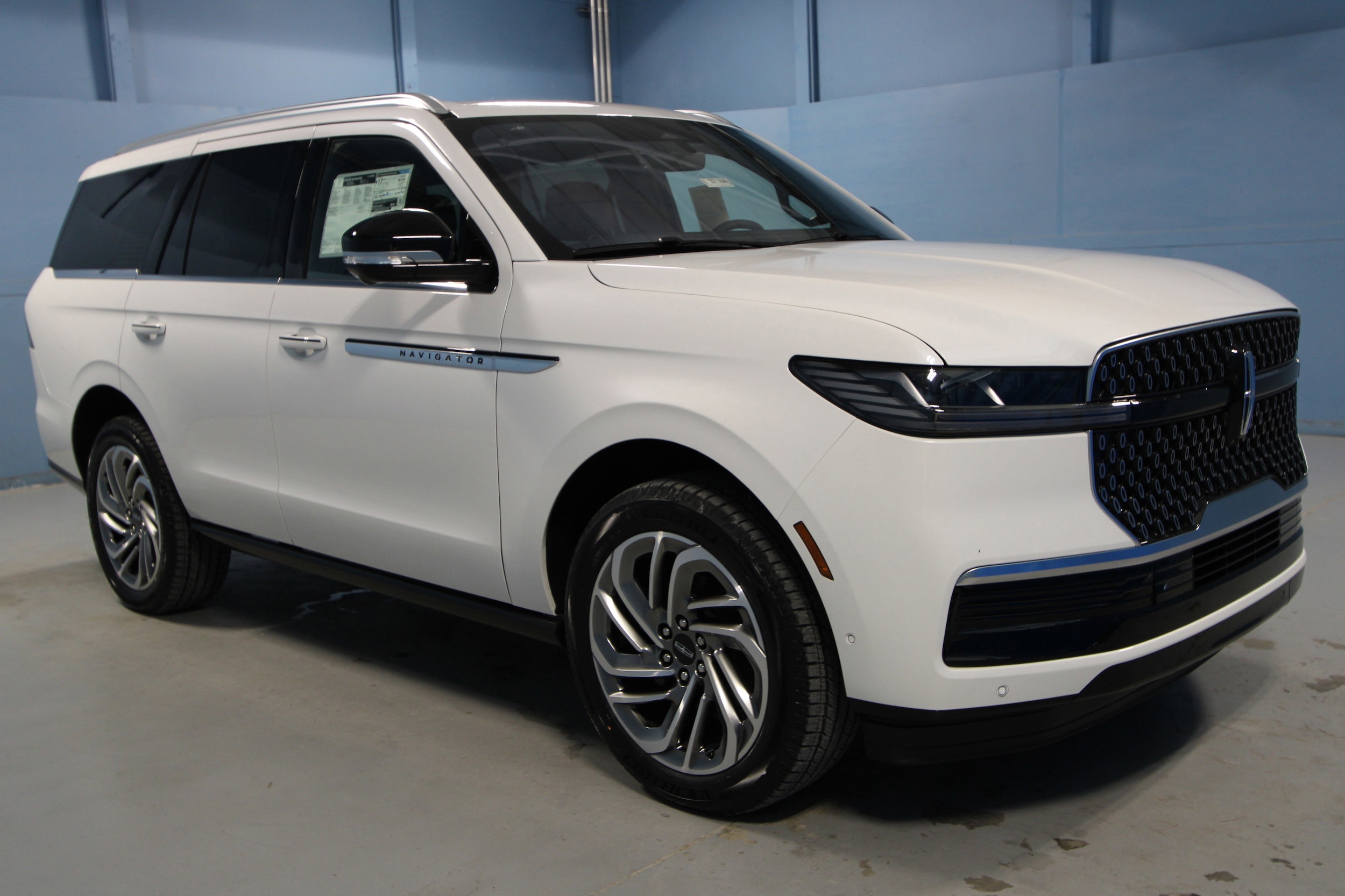 2025 Lincoln Navigator Reserve's photo