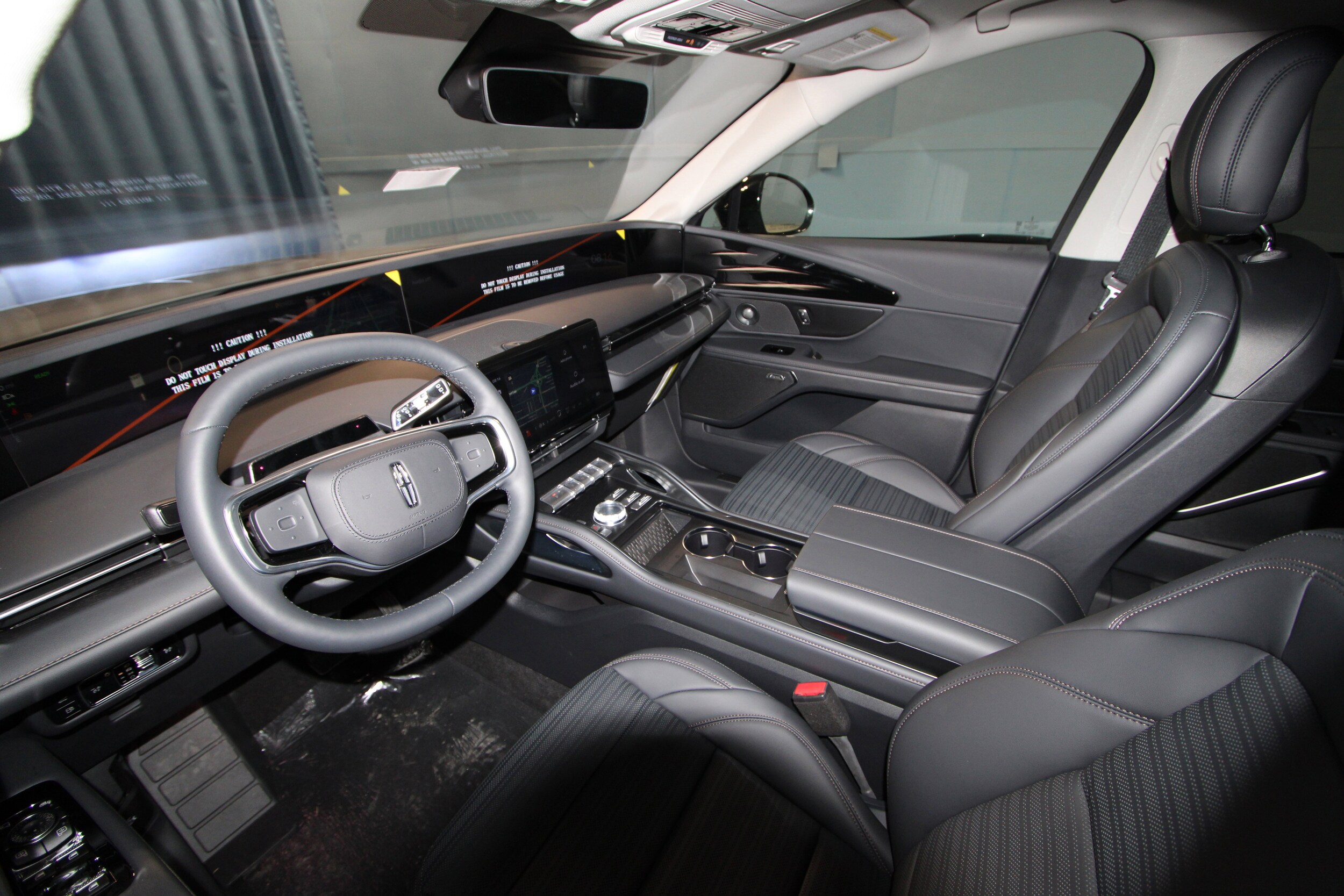 2026 Lincoln Nautilus Reserve photo 3