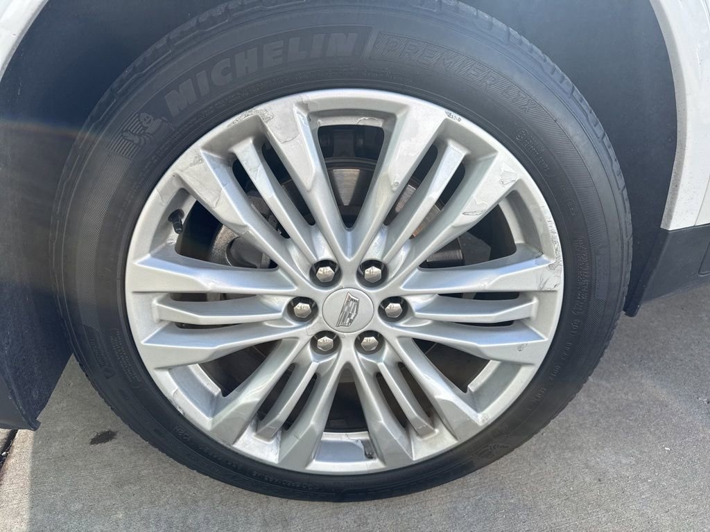 Used 2019 Cadillac XT5 Premium Luxury 4D Sport Utility