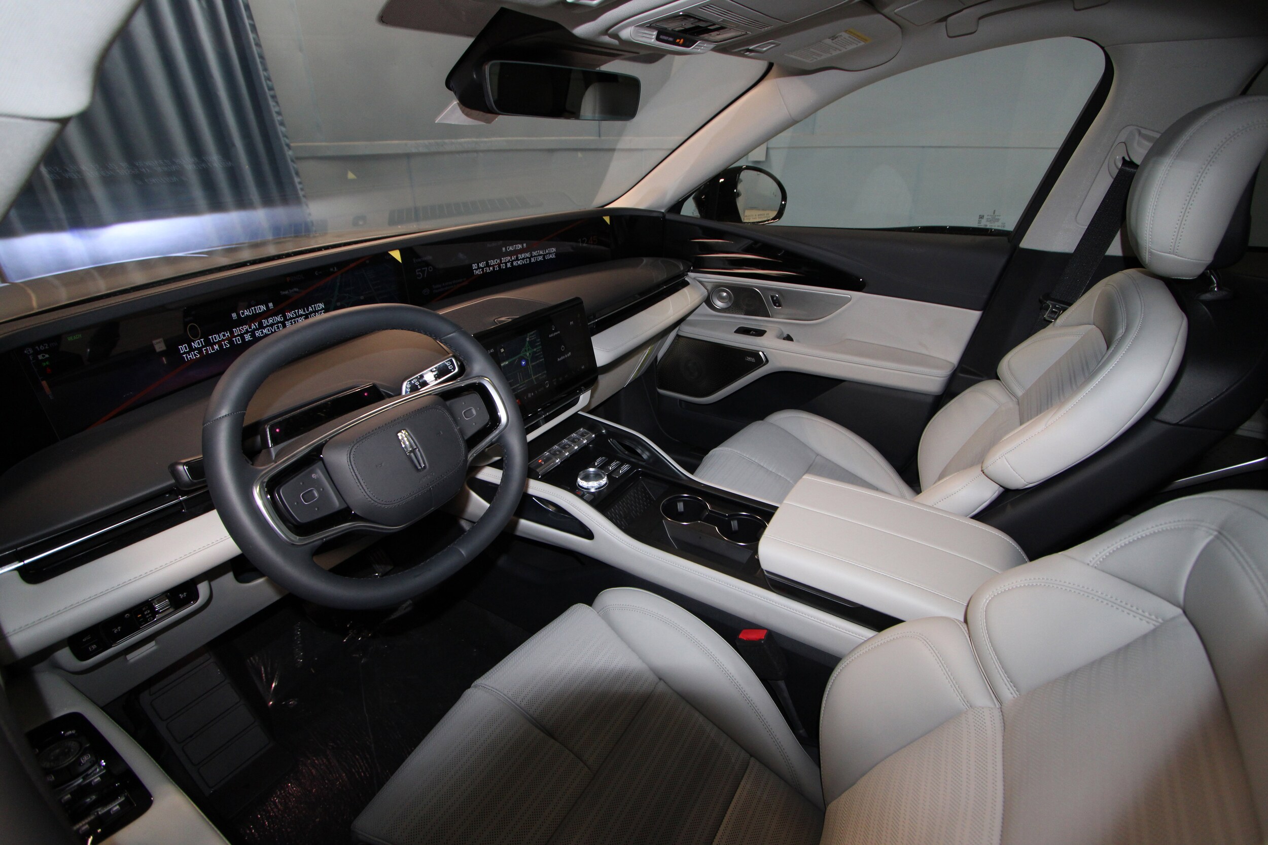 2026 Lincoln Nautilus Reserve photo 3