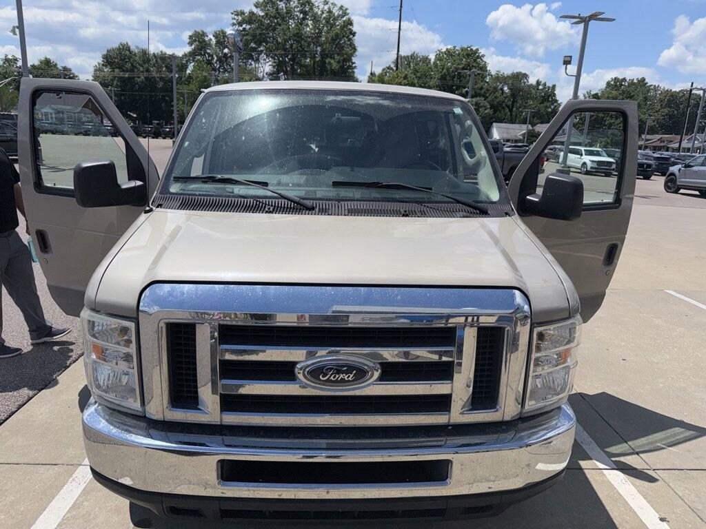 Used 2009 Ford E-350SD Passenger Van