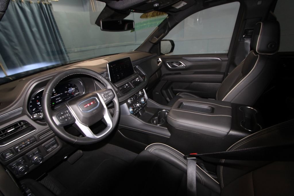 Used 2024 GMC Yukon SLT 4D Sport Utility