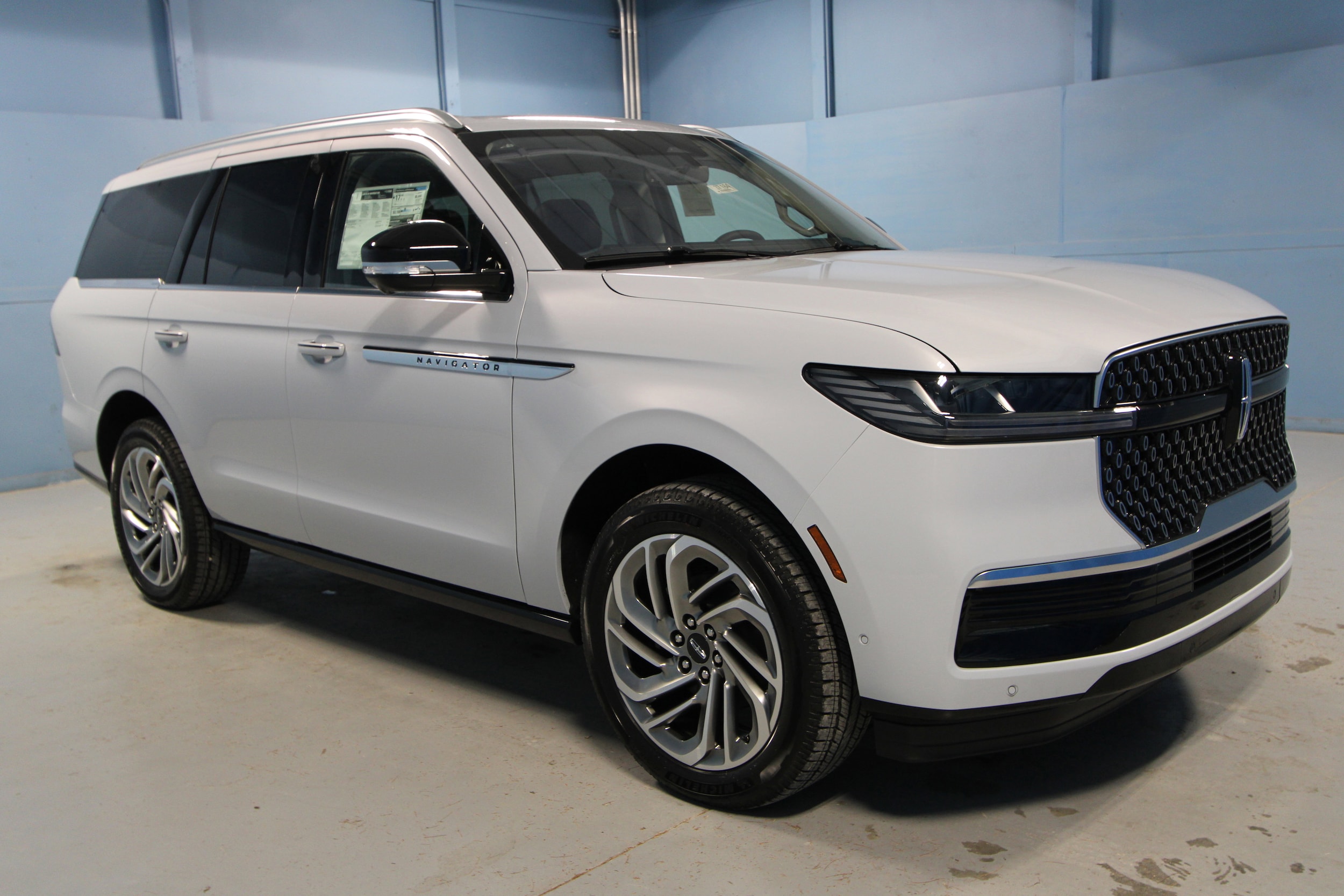 2025 Lincoln Navigator Reserve's photo