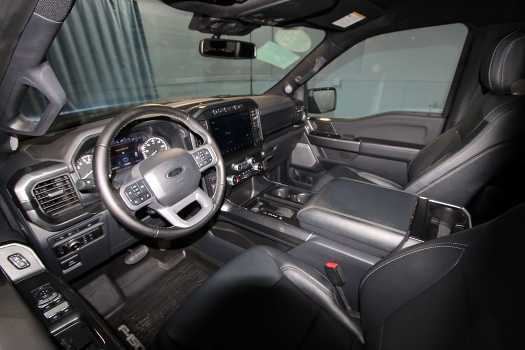 2023 Ford F-150 XLT photo 2