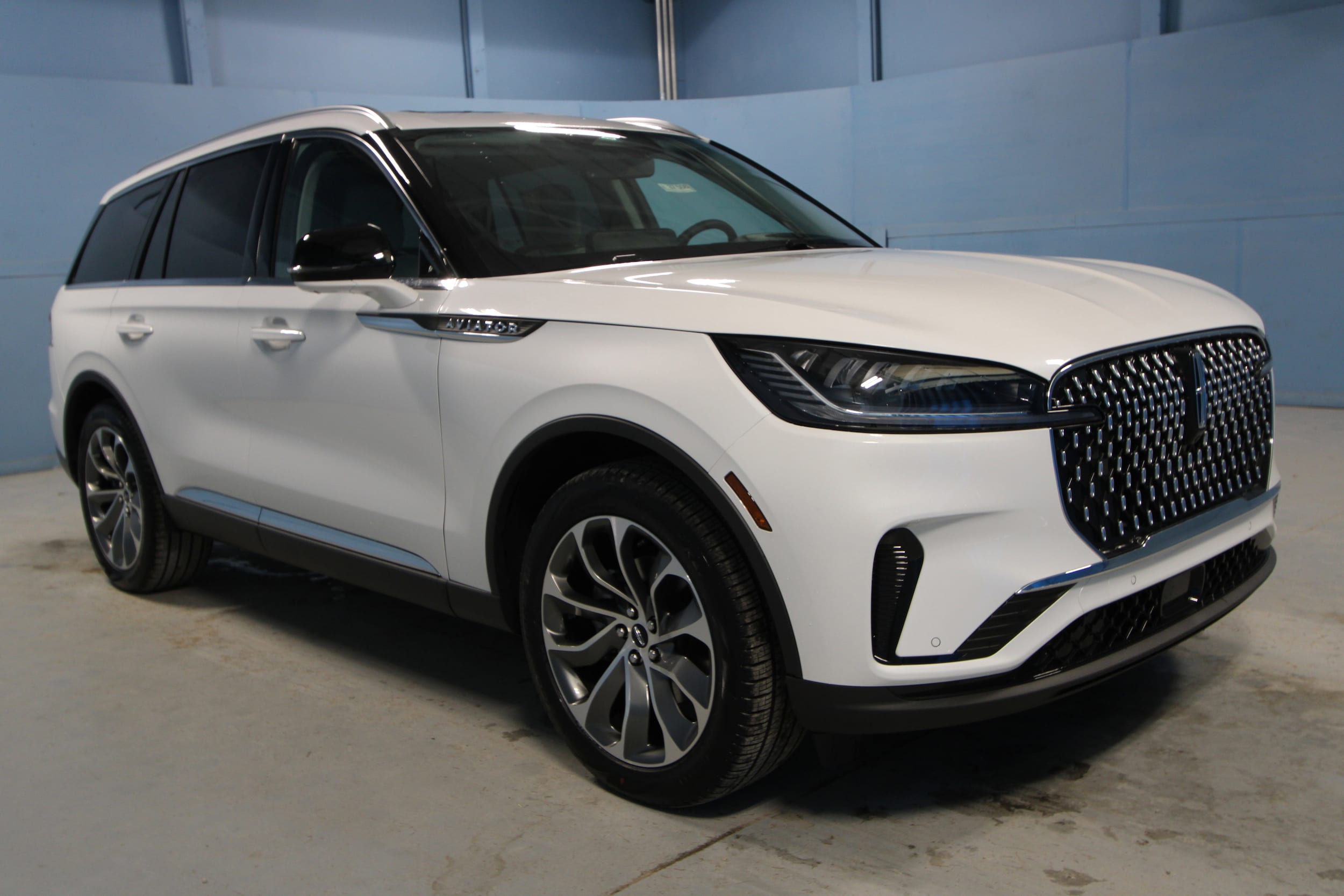 2026 Lincoln Aviator Premiere's photo