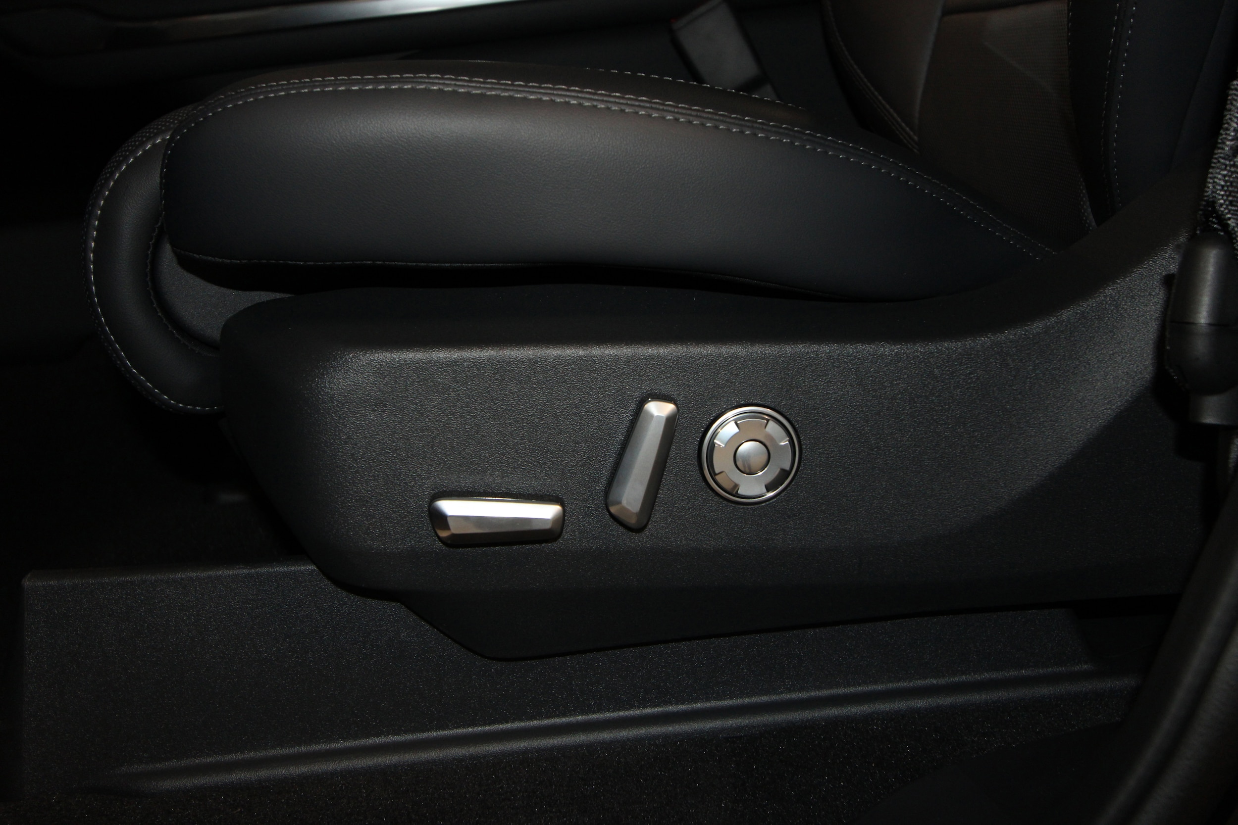 2025 Lincoln Navigator Reserve L - Photo 7