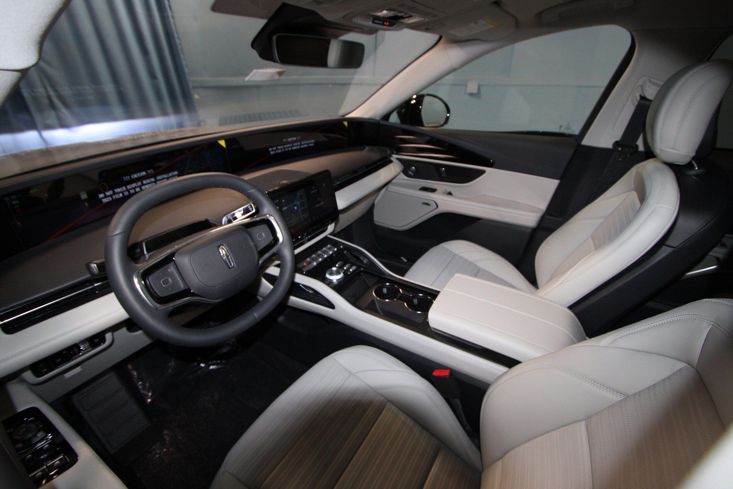 2026 Lincoln Nautilus Reserve photo 3