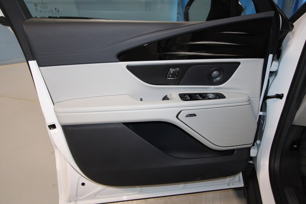 New 2026 Lincoln Nautilus Premiere SUV