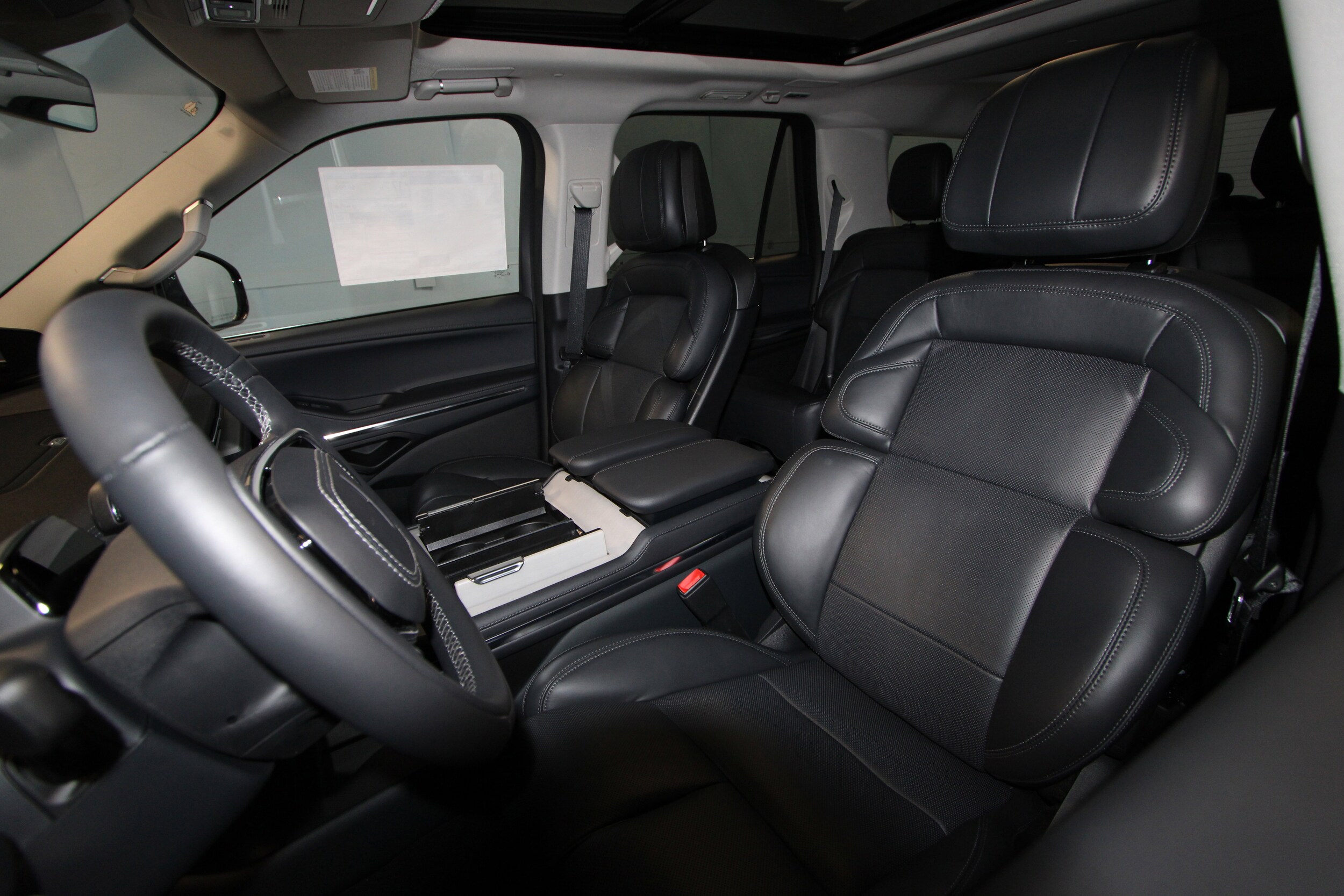 2025 Lincoln Navigator Reserve photo 4