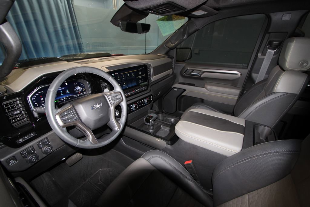 2023 Chevrolet Silverado 1500 ZR2 photo 2