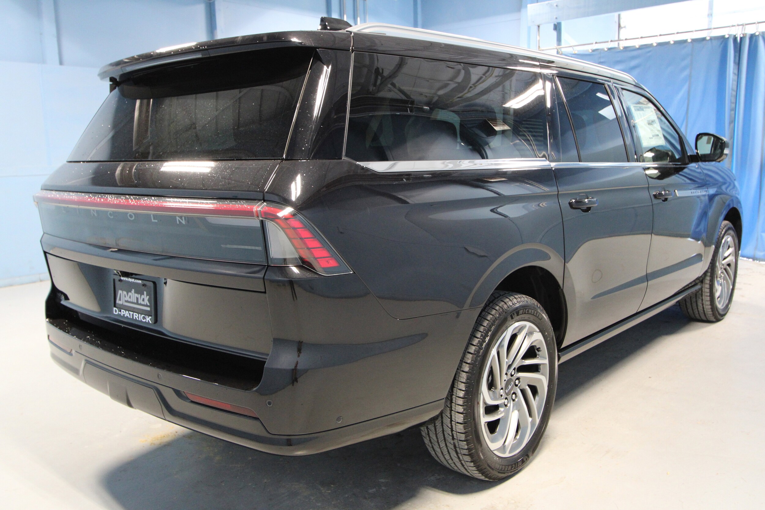 2025 Lincoln Navigator Reserve L - Photo 37