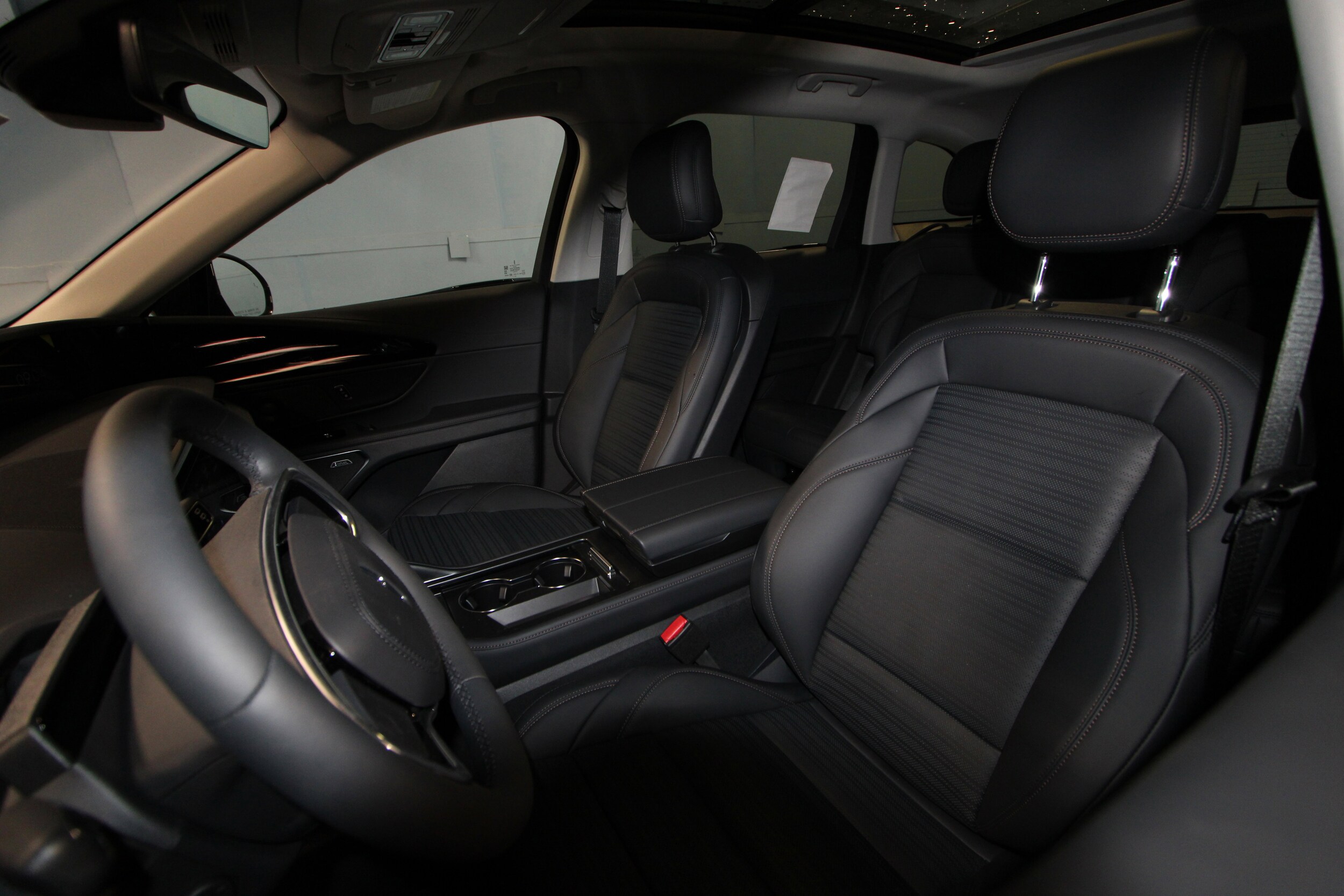 2026 Lincoln Nautilus Reserve photo 4