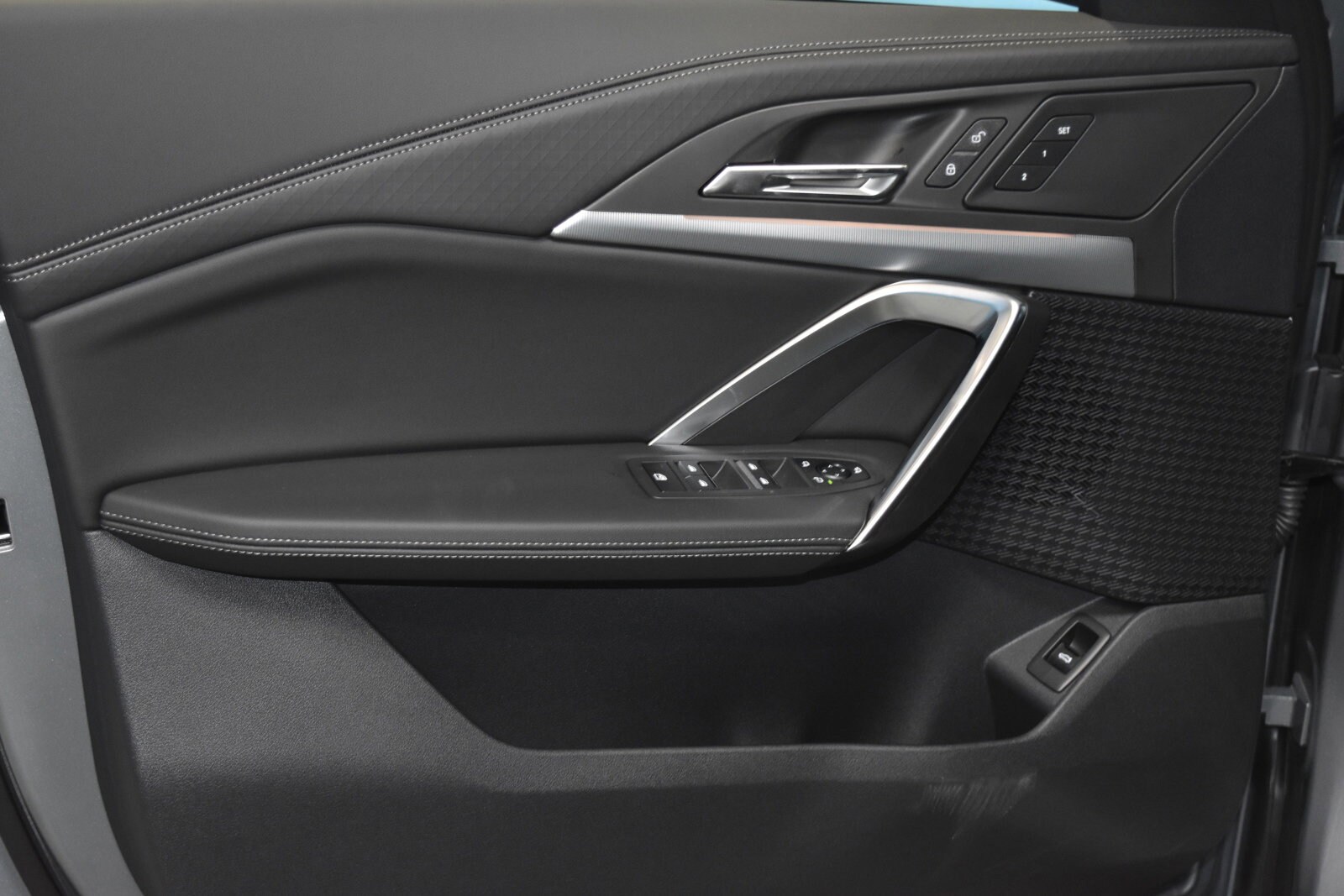 2025 Bmw X2 xDrive28i photo 4