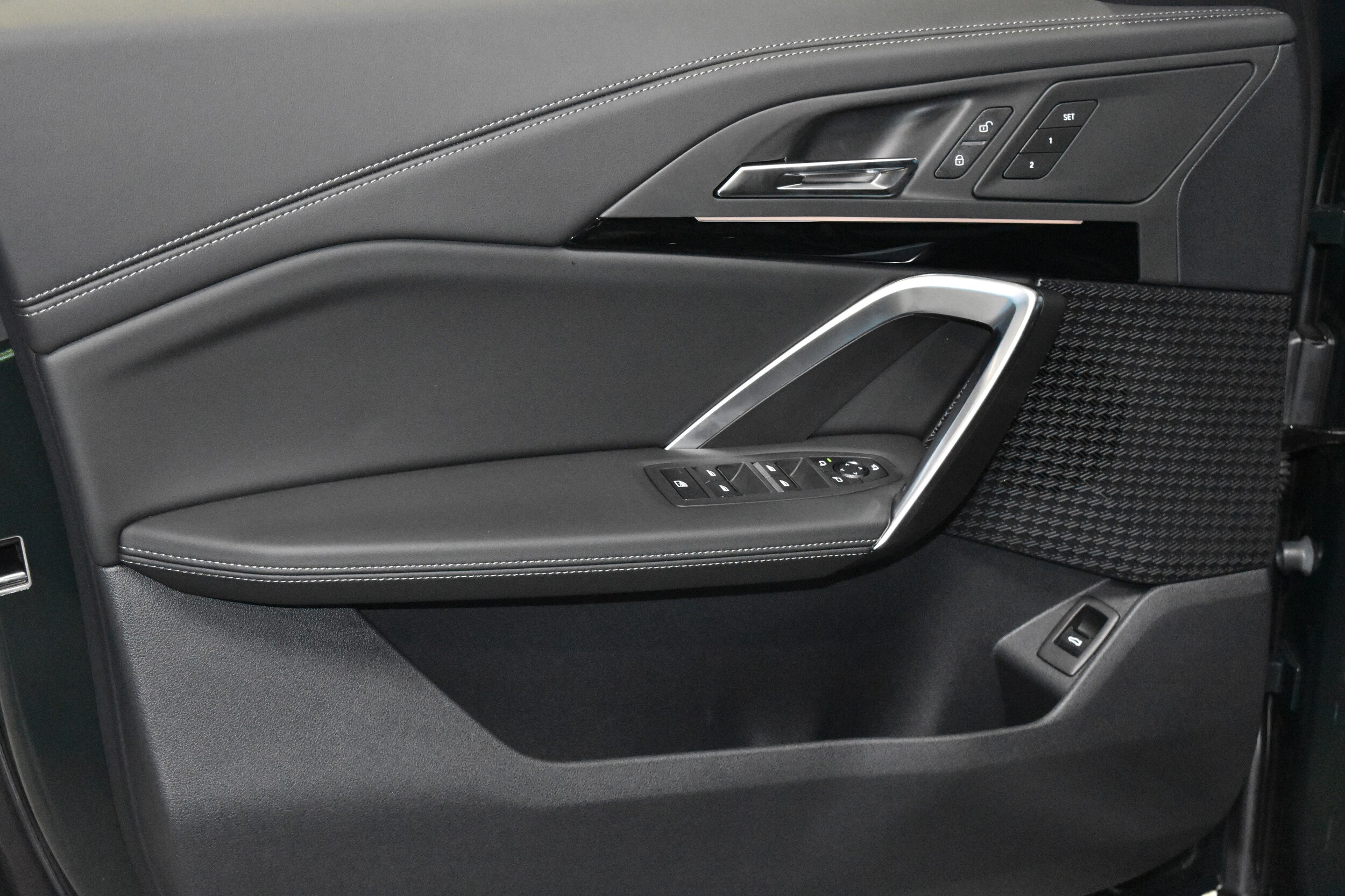2025 Bmw X1 XDrive28i photo 4