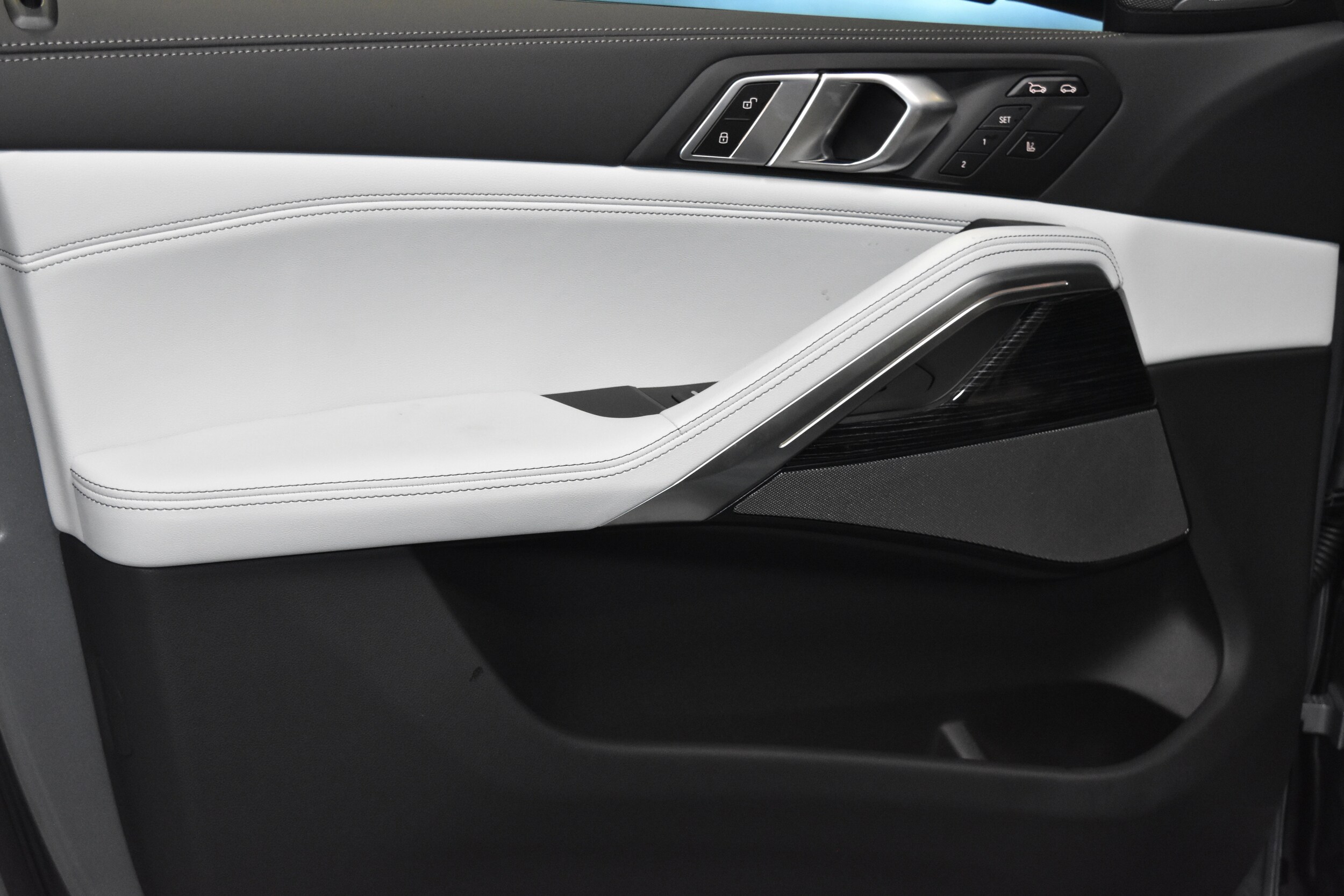 2026 Bmw X6 xDrive40i photo 4