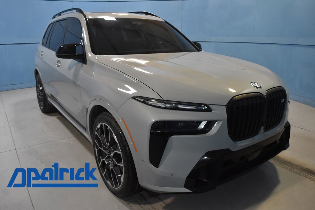 2024 BMW X7 M60i's photo