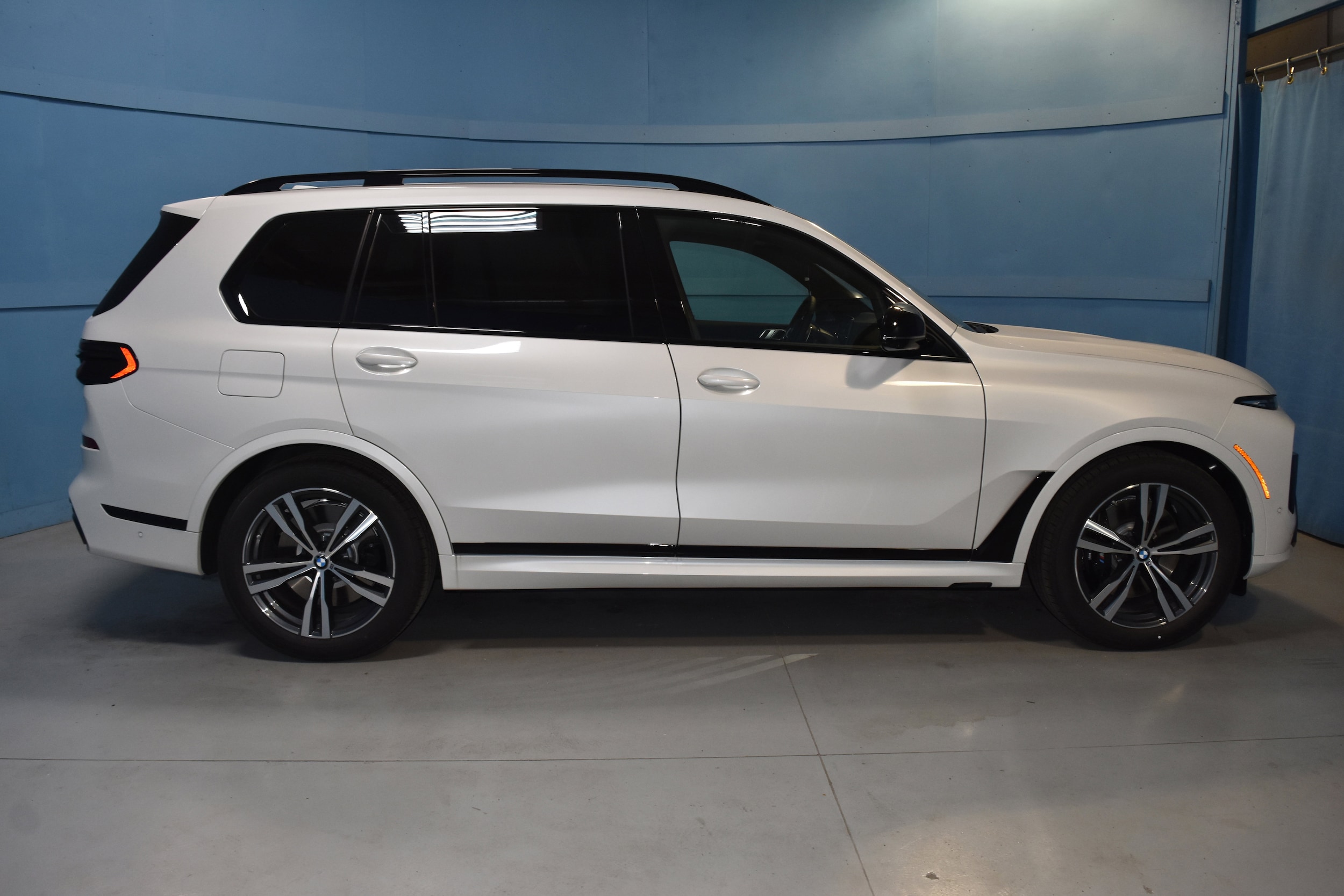2026 BMW X7 M60i - Photo 23