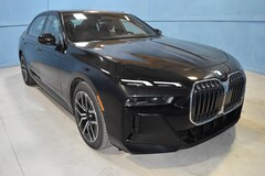 2025 BMW 760i xDrive Sedan