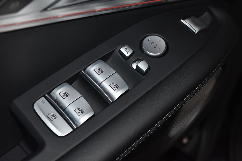 2024 BMW XM Base - Photo 6