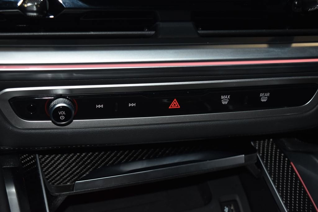 2024 BMW XM Base - Photo 13