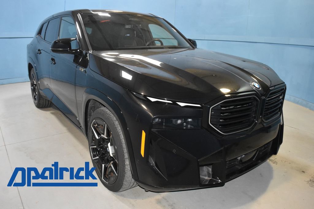 2024 BMW XM Base's photo