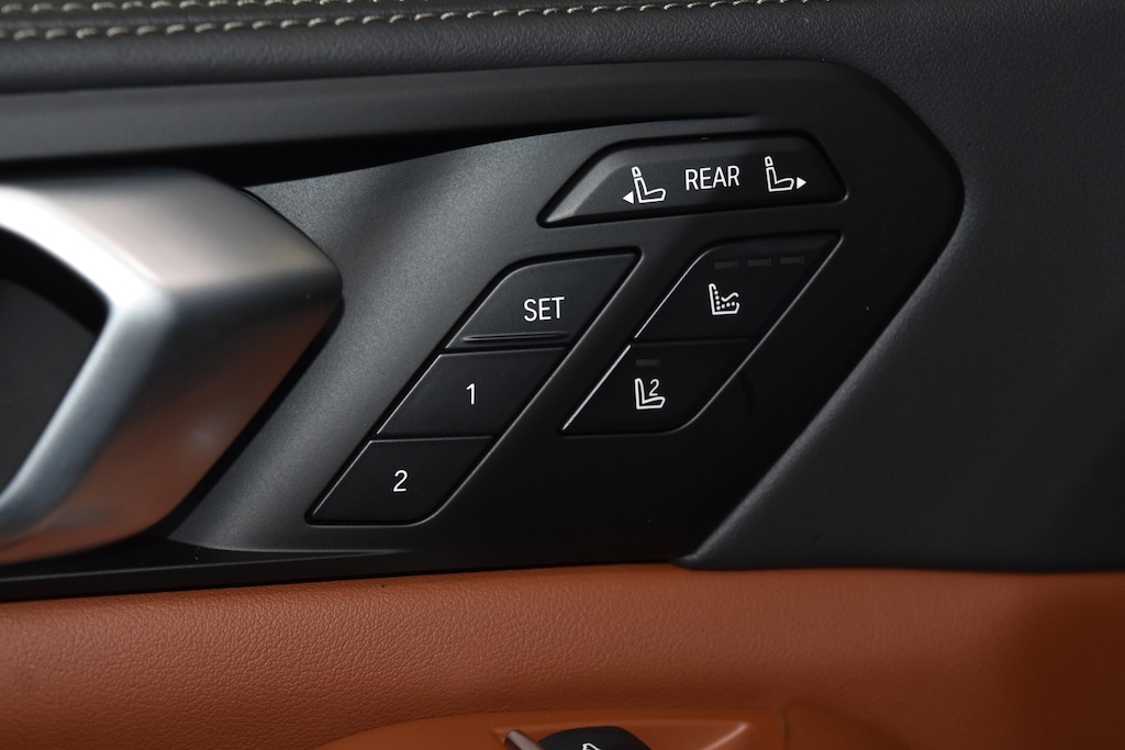 New 2026 BMW X7 M60i SUV