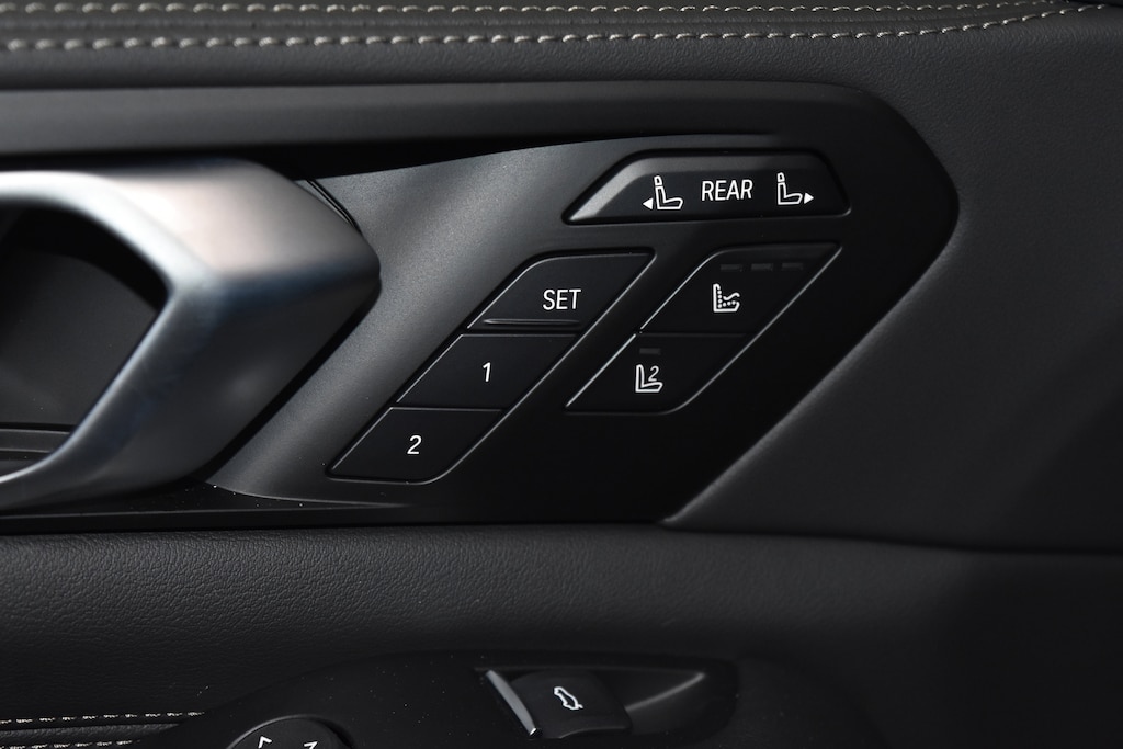 New 2026 BMW X7 M60i SUV