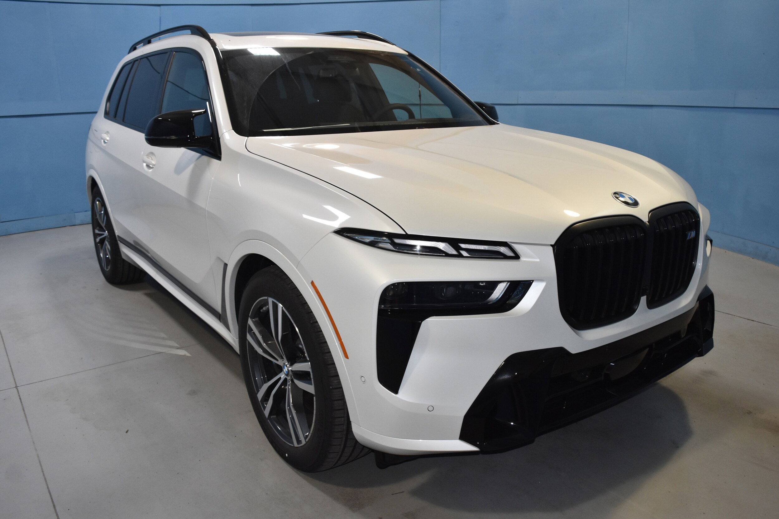 2026 Bmw X7 M60i photo 2
