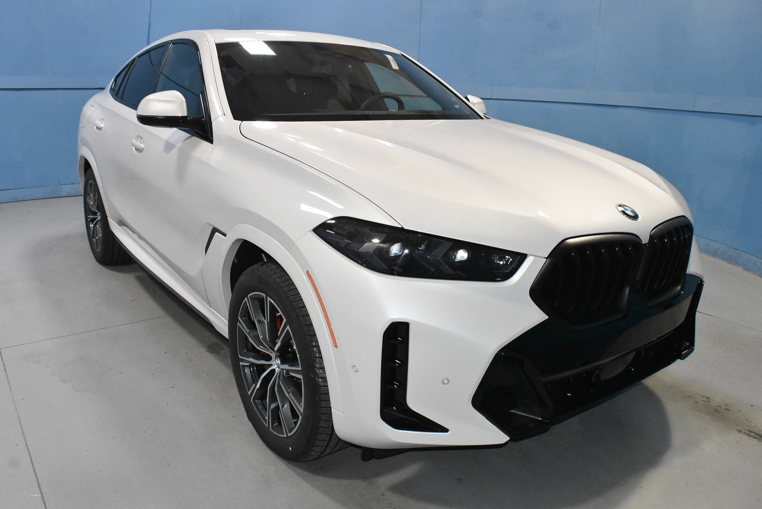2027 BMW X6