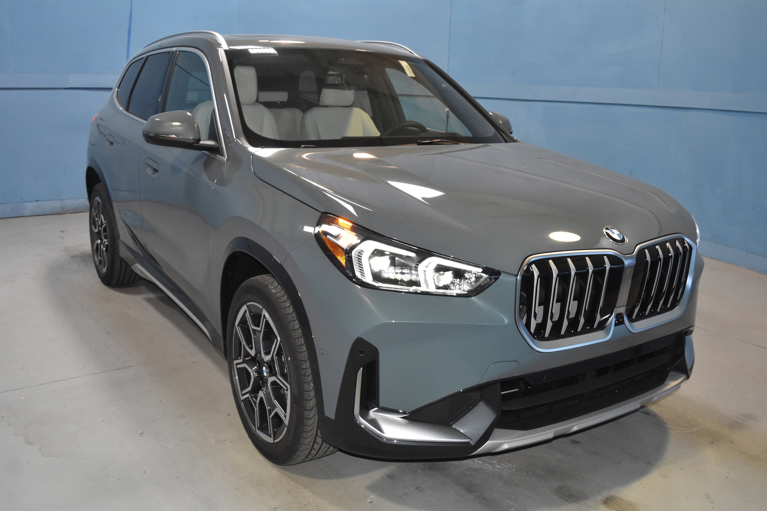 2026 BMW X1 xDrive28i's photo