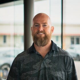 Staff member Paul Stone from ID_d75bd8b47d72