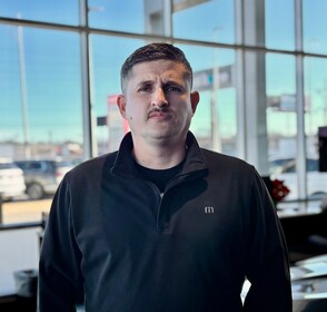 Staff member Asa Cox from ID_d75bd8b47d72