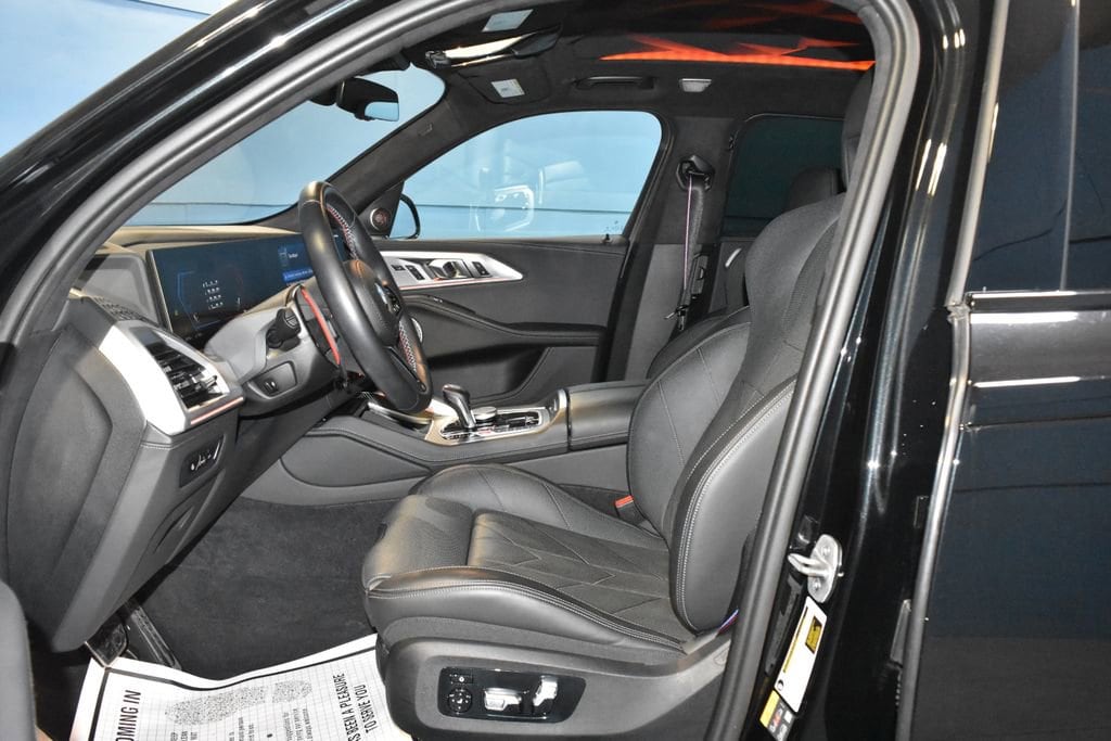 2024 BMW XM Base - Photo 8
