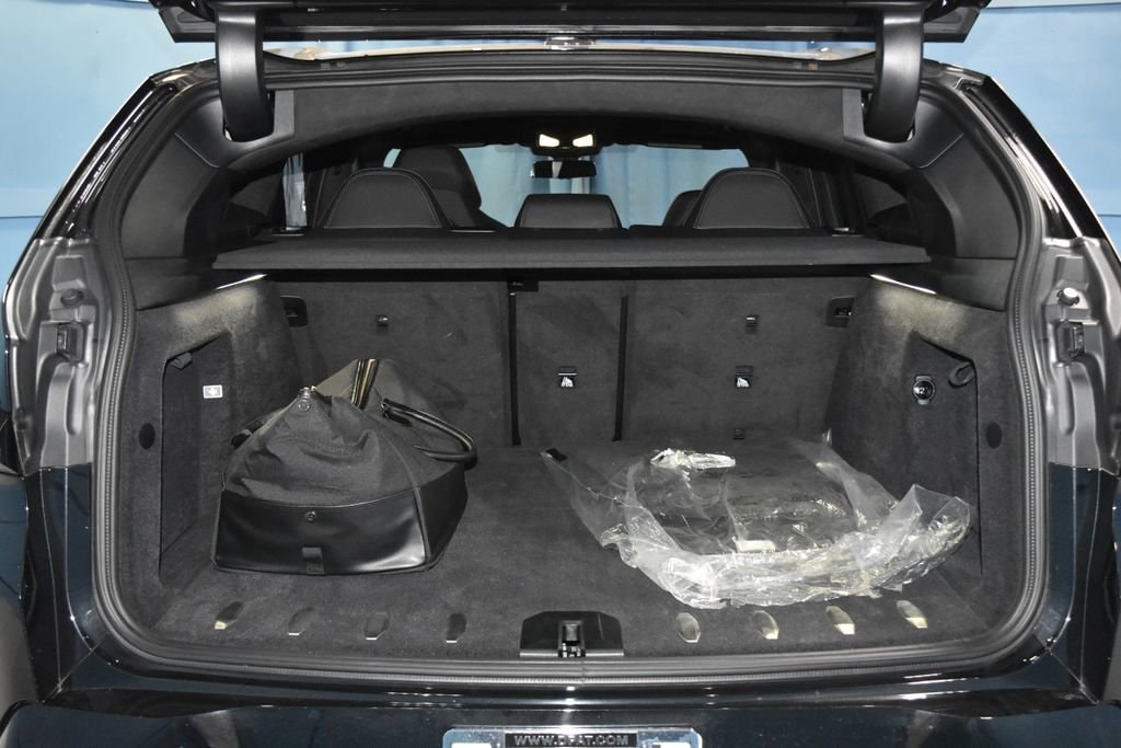 2024 BMW XM Base - Photo 28