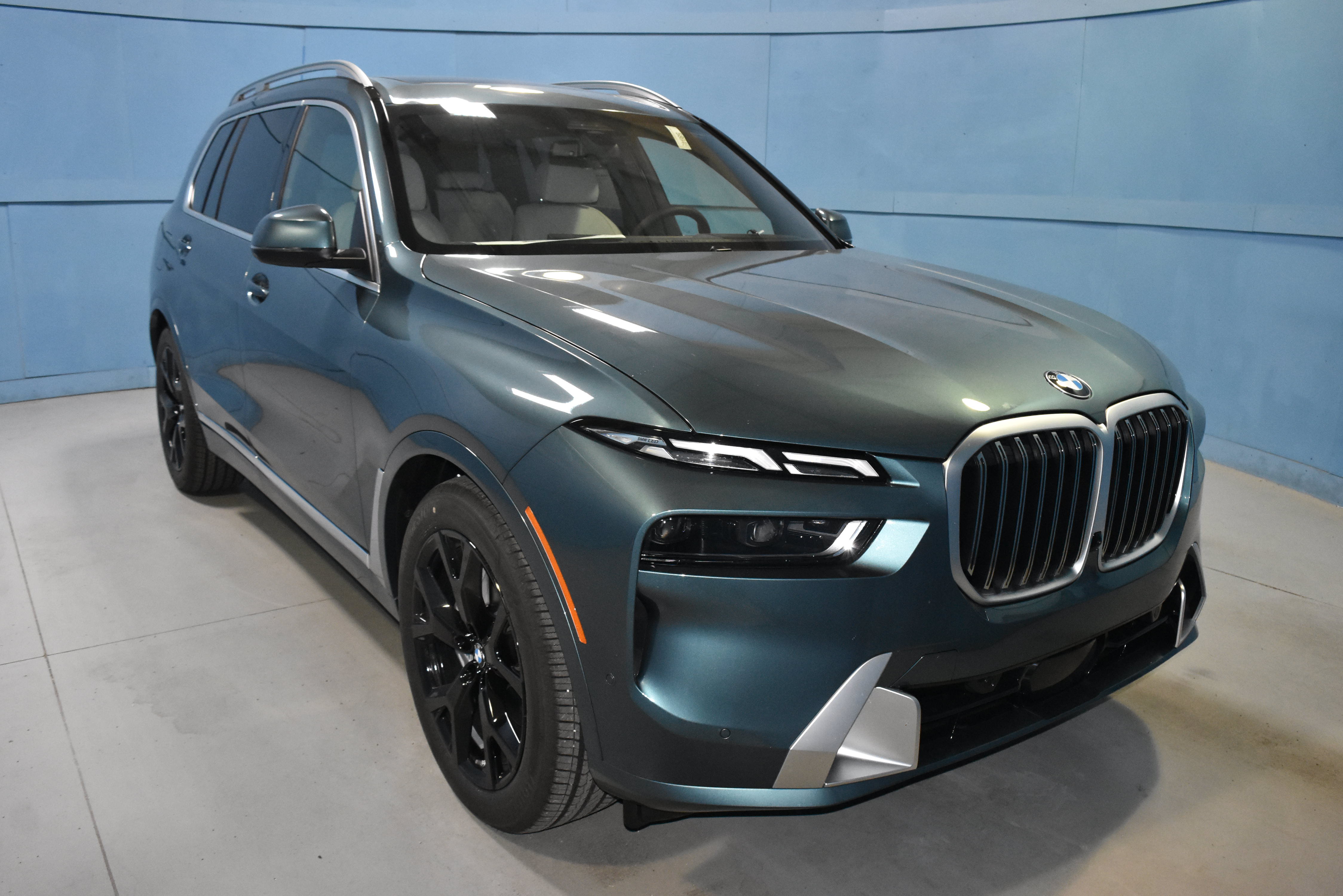 2027 BMW X7 xDrive40i SUV