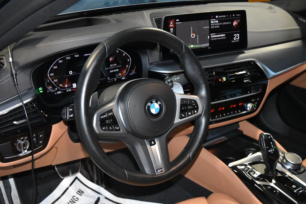 2022 Bmw M550i xDrive photo 2