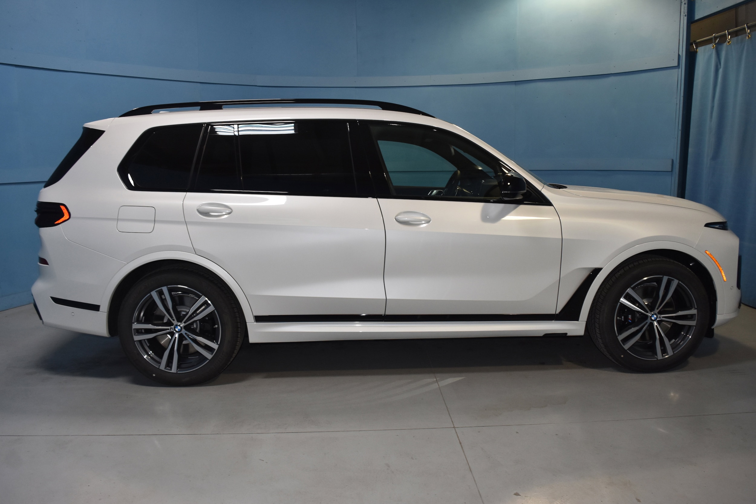 2026 BMW X7 M60i - Photo 23