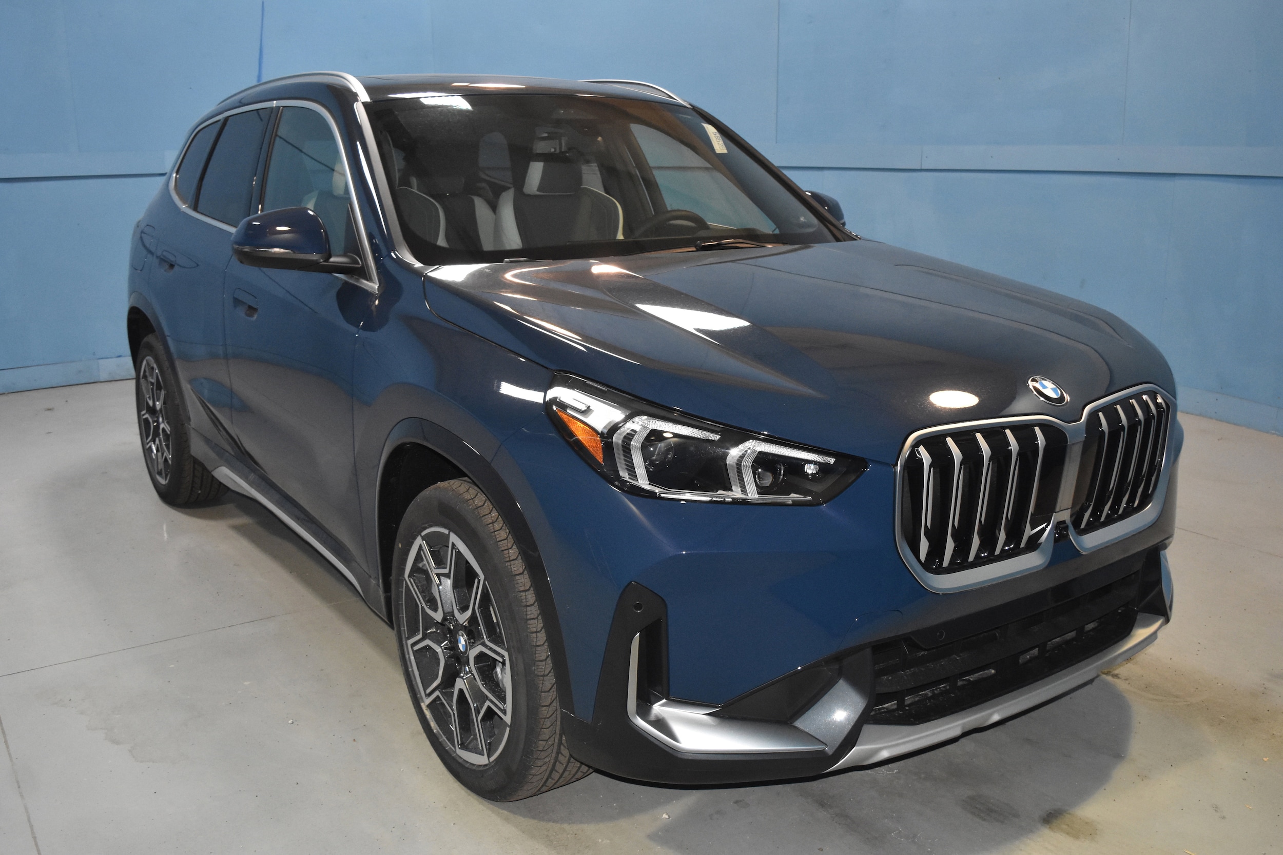 2026 BMW X1 xDrive28i's photo