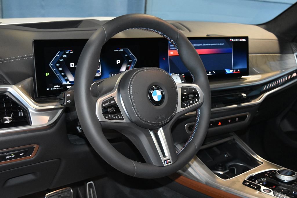 Used 2025 BMW X7 M60i with VIN 5UX33EM06S9Z91312 for sale in Evansville, IN