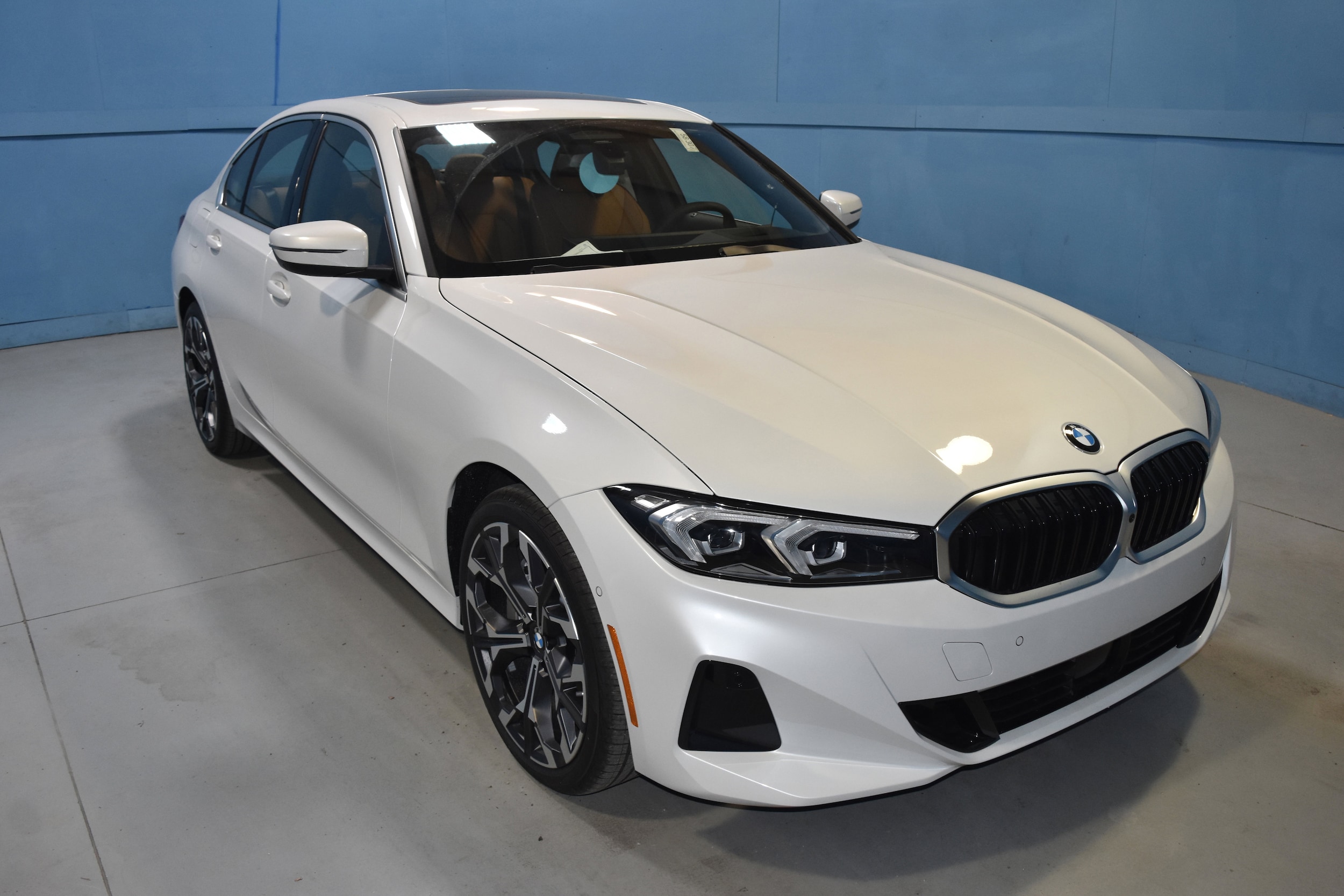 2026 BMW 3 Series 330i's photo