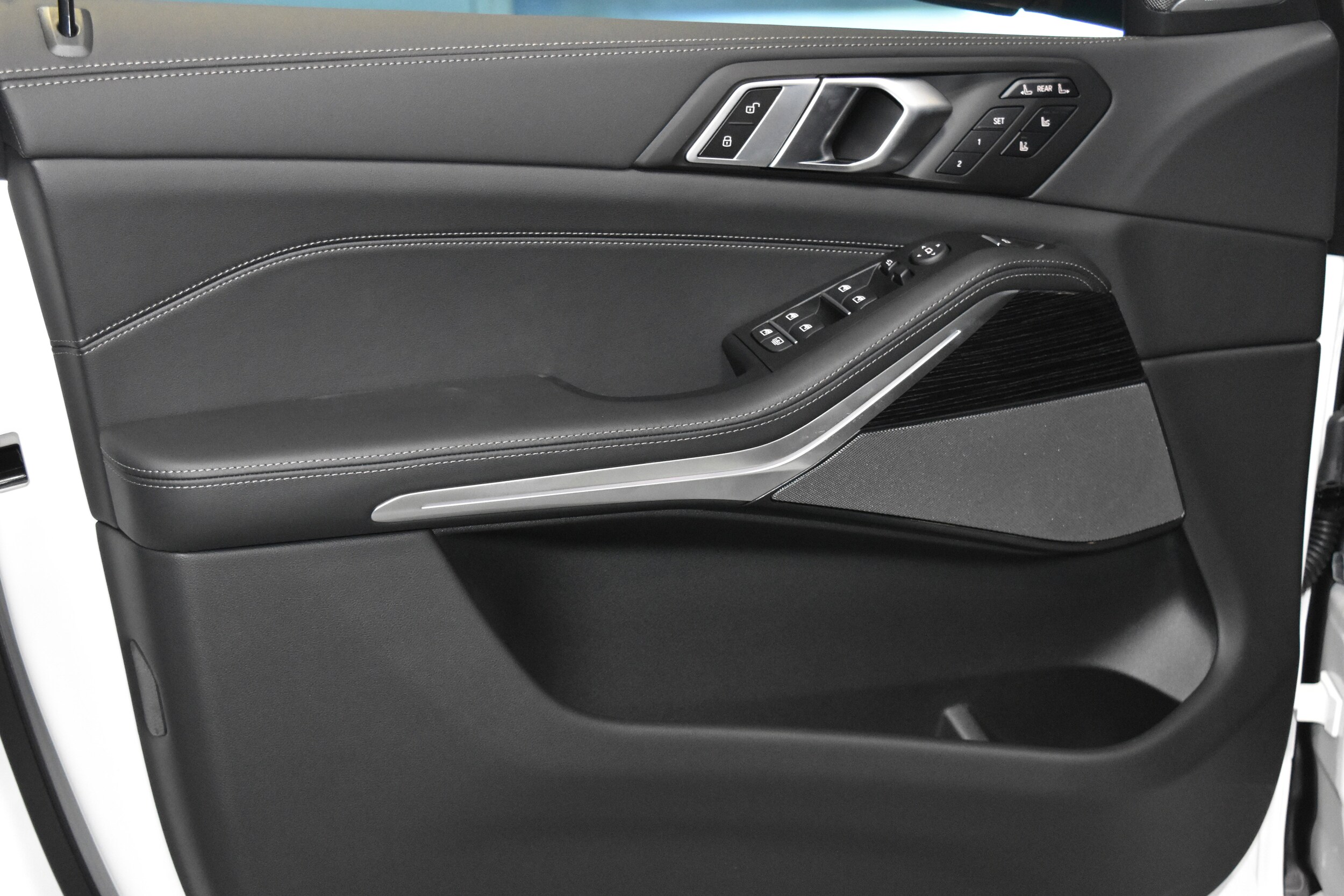2026 Bmw X7 M60i photo 4