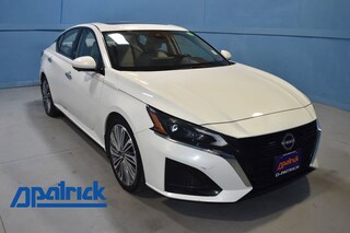 2023 Nissan Altima 2.5 SL 4D Sedan 1N4BL4EV3PN303840