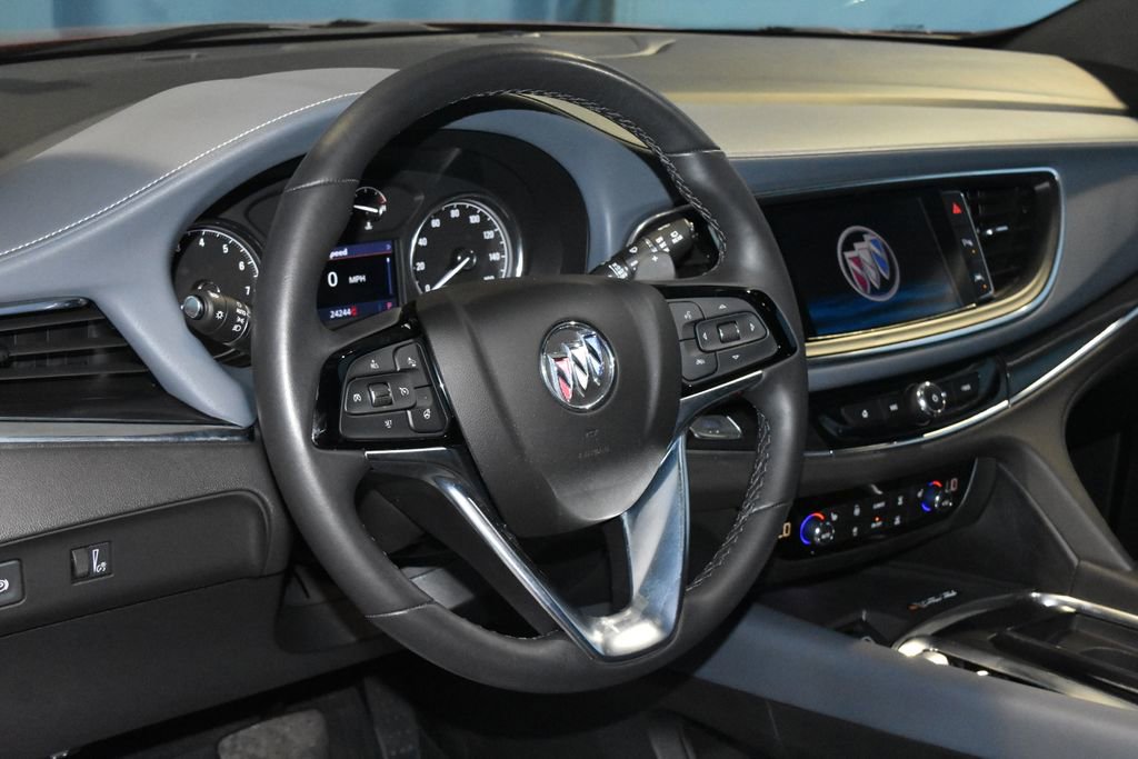 2023 Buick Enclave Essence photo 2