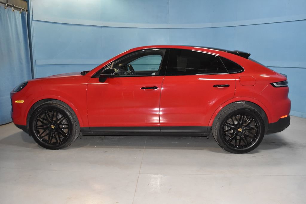 2024 Porsche Cayenne Coupe Base photo 2