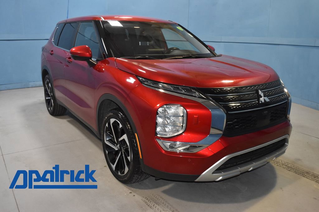 2024 Mitsubishi Outlander SE