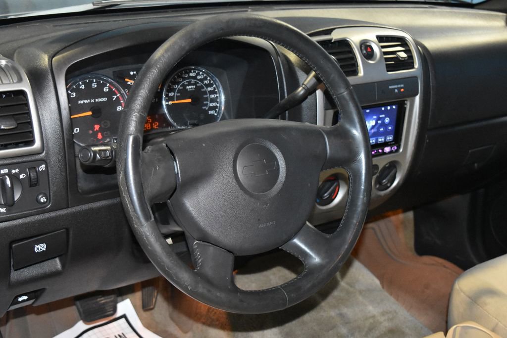 2007 Chevrolet Colorado LT photo 2