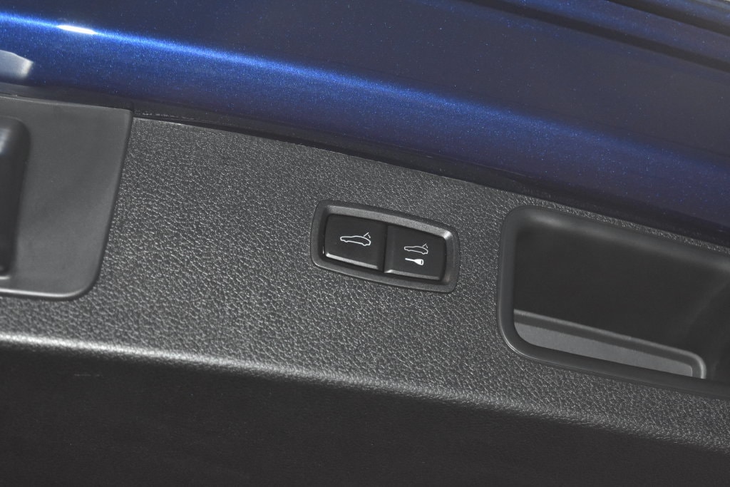 2025 Porsche Macan Base - Photo 34