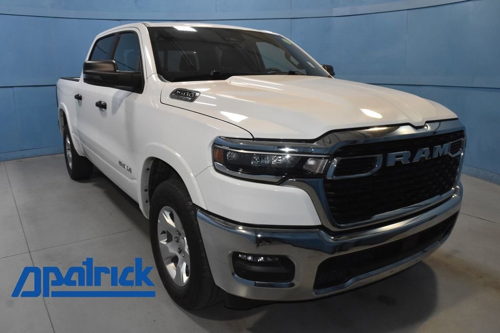 2025 RAM 1500 Big Horn/Lone Star 4x4 Crew Cab 5'7's photo