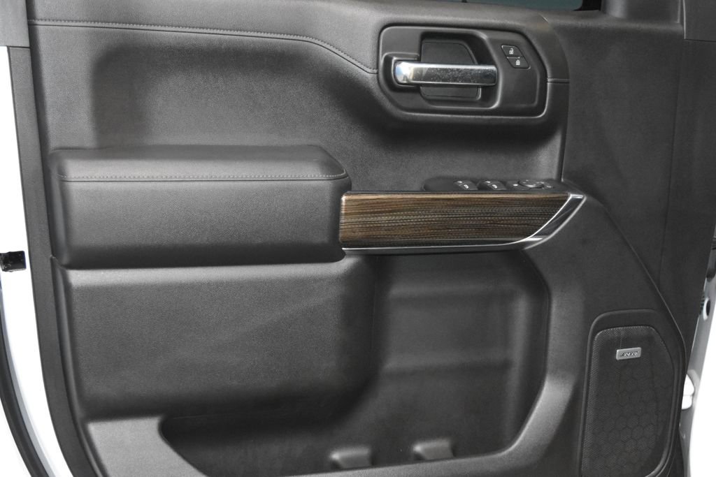 2019 Chevrolet Silverado 1500 RST photo 3